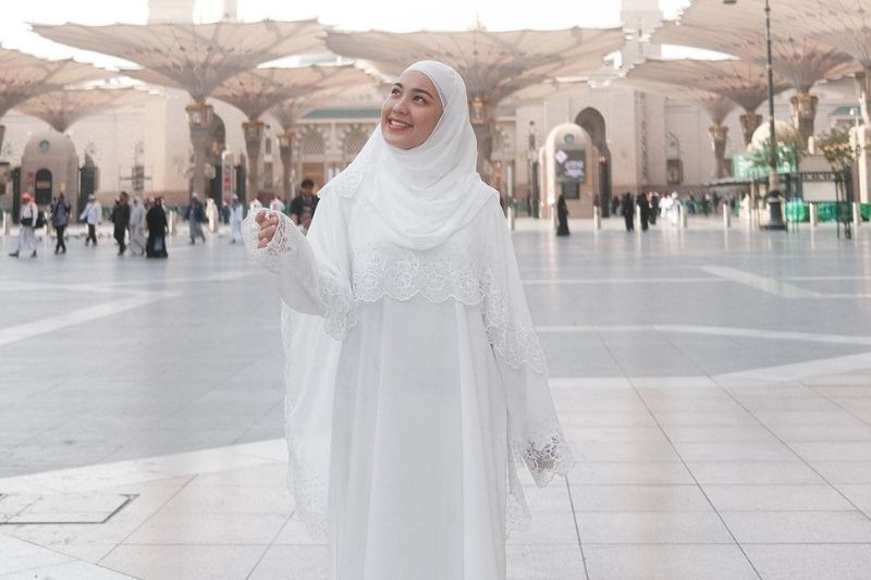 Janna menjalani penggambaran Surat Dari Tuhan di Madinah.