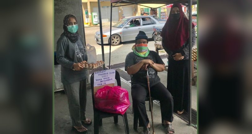 ‘Kami makan apa sahaja, janji perut beralas’_5e80110841b54.jpeg