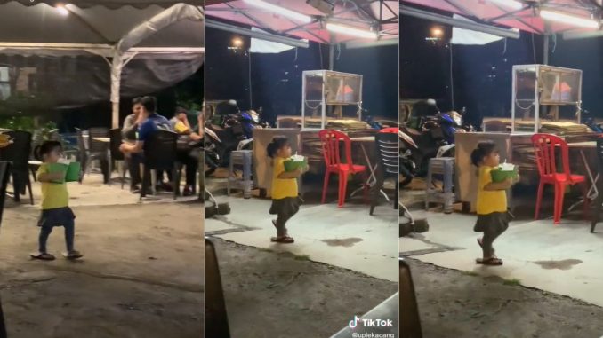 “Comel Sangat Ni” Gelagat Anak Kecil Tolong Angkat Gelas Di Kedai Makan Buat Ramai Geram – KELUARGA_634cd4eb0d1ab.jpeg