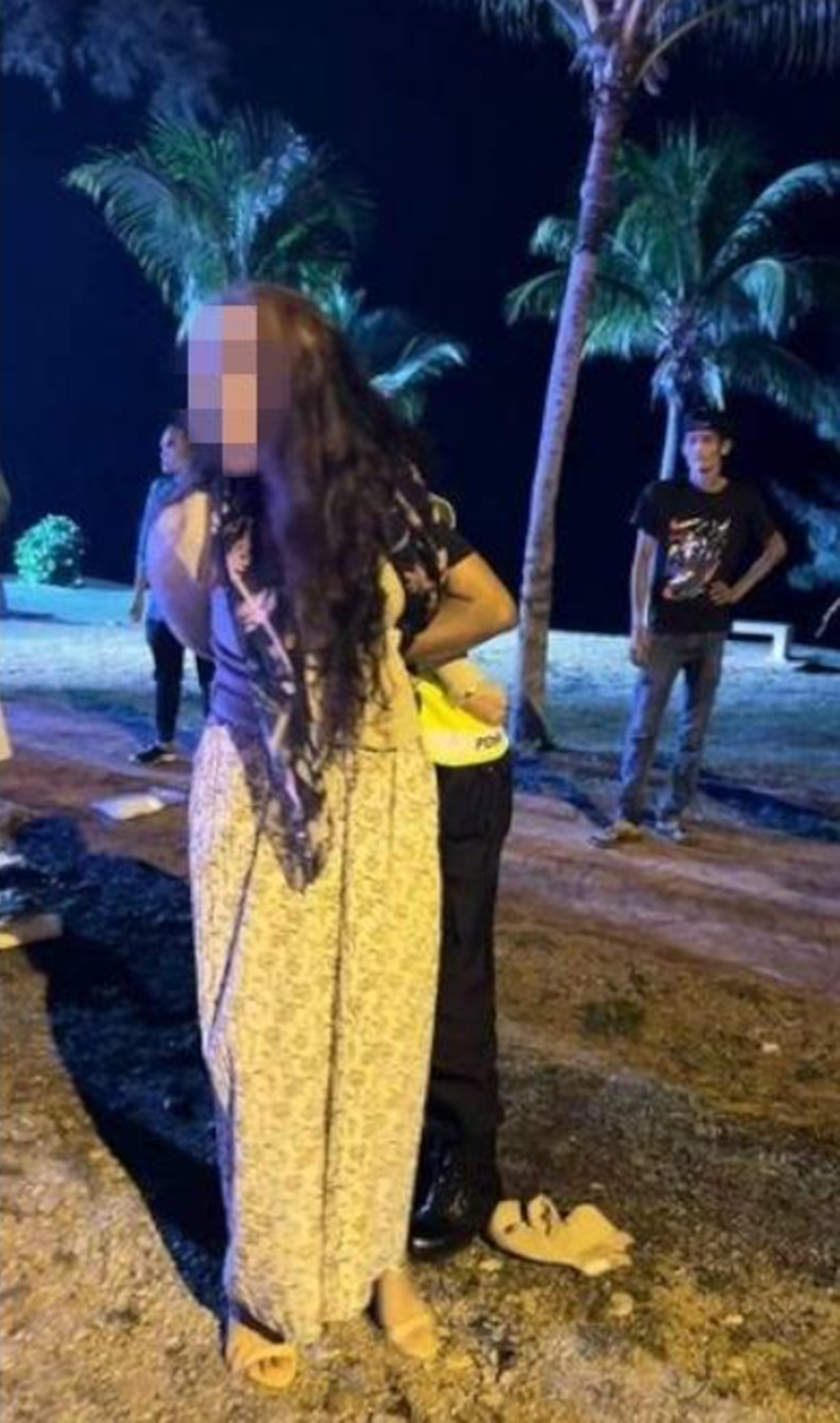 wanita pandu SUV langgar student uitm
